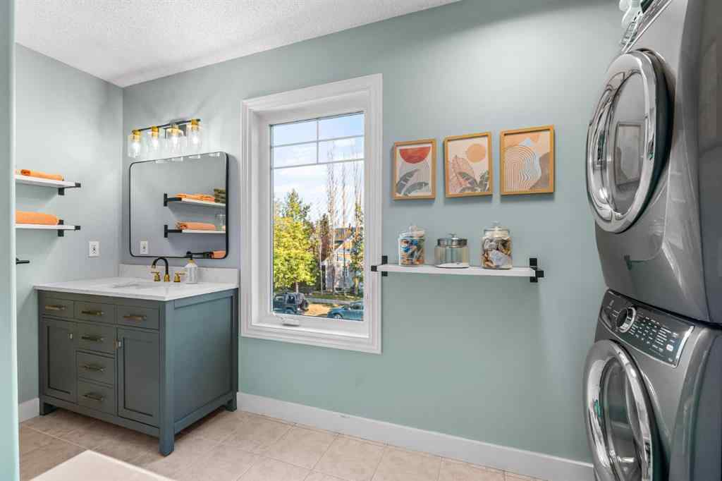 MLS® A2254630 - 2119 Quentin Avenue SW in Garrison Woods Calgary, Residential