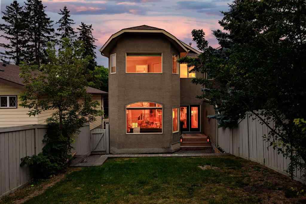 MLS® A2254637 - 2540 7 Avenue NW in West Hillhurst Calgary, Residential