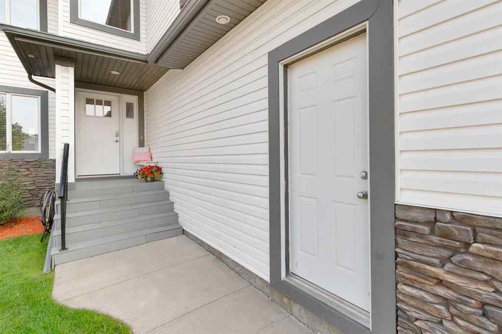 MLS® A2254639 - 44 Sierra Road  in NONE Olds, Residential