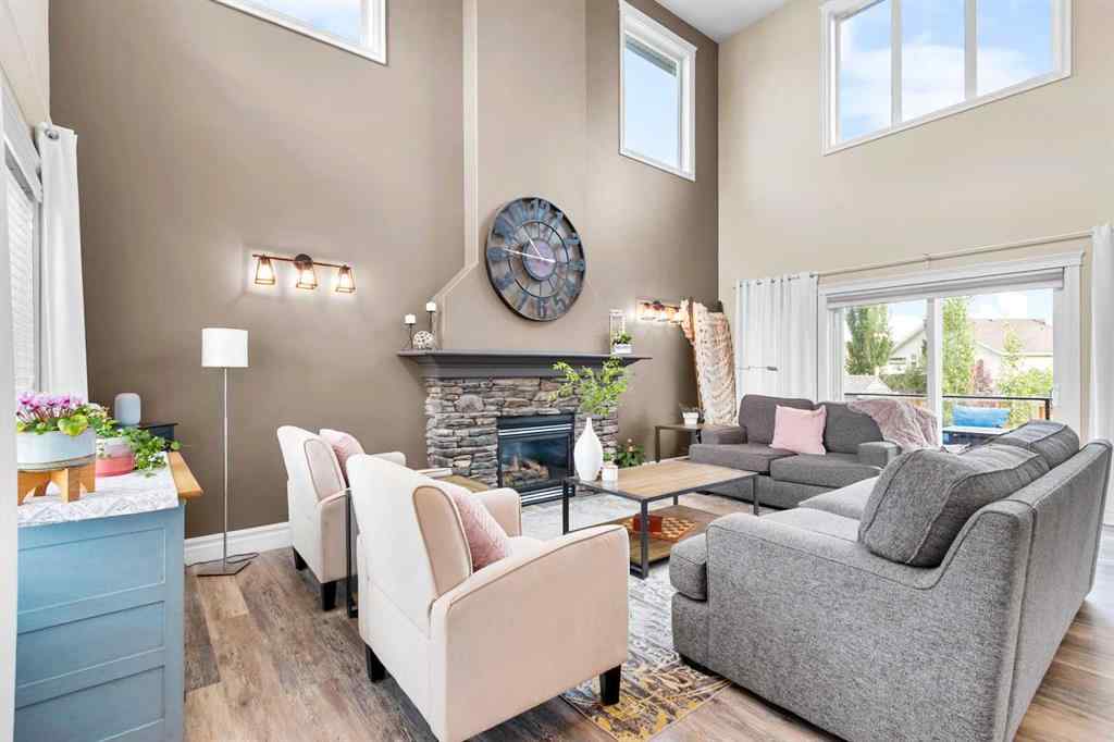 MLS® A2254639 - 44 Sierra Road  in NONE Olds, Residential