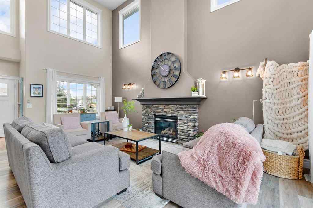 MLS® A2254639 - 44 Sierra Road  in NONE Olds, Residential