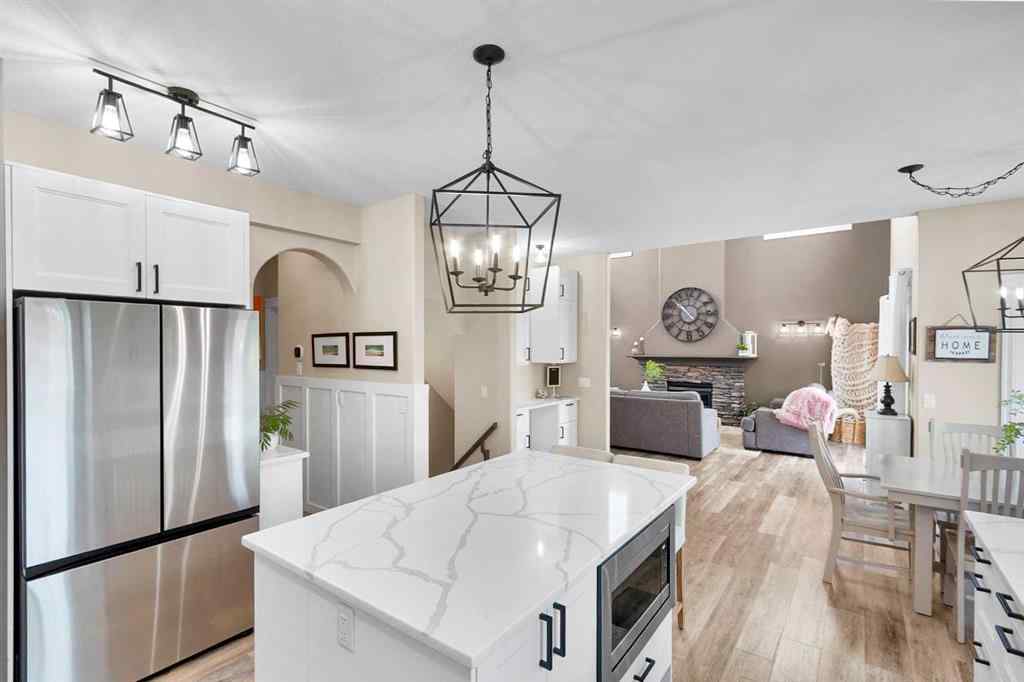 MLS® A2254639 - 44 Sierra Road  in NONE Olds, Residential