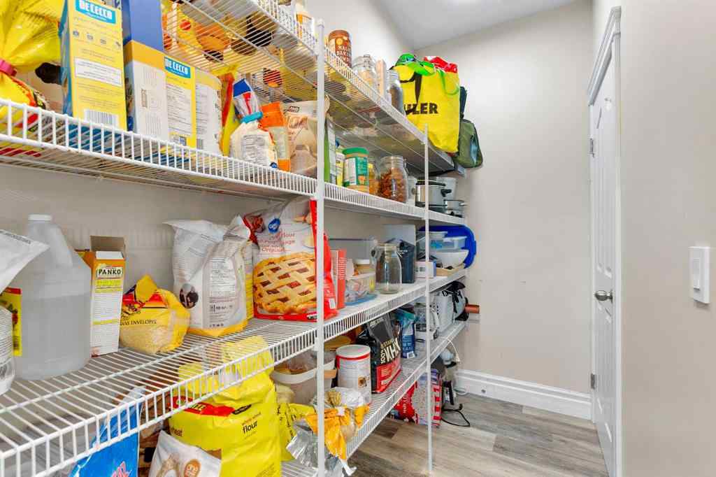 MLS® A2254639 - 44 Sierra Road  in NONE Olds, Residential