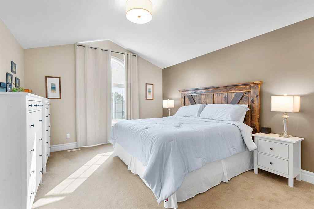 MLS® A2254639 - 44 Sierra Road  in NONE Olds, Residential