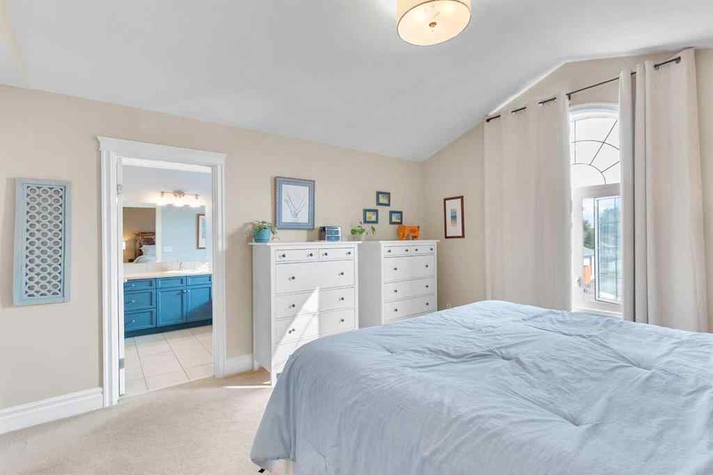 MLS® A2254639 - 44 Sierra Road  in NONE Olds, Residential