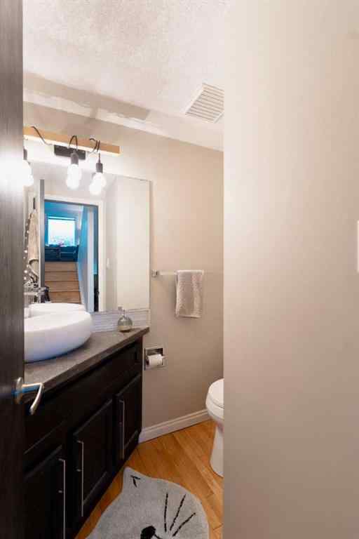 MLS® A2254642 - 4513 20 Avenue NW in Montgomery Calgary, Residential