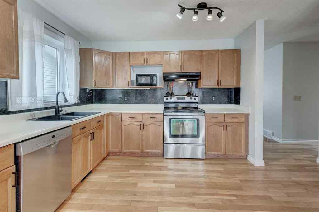 MLS® A2254643 - 405 2 Avenue NW in NONE Diamond Valley, Residential