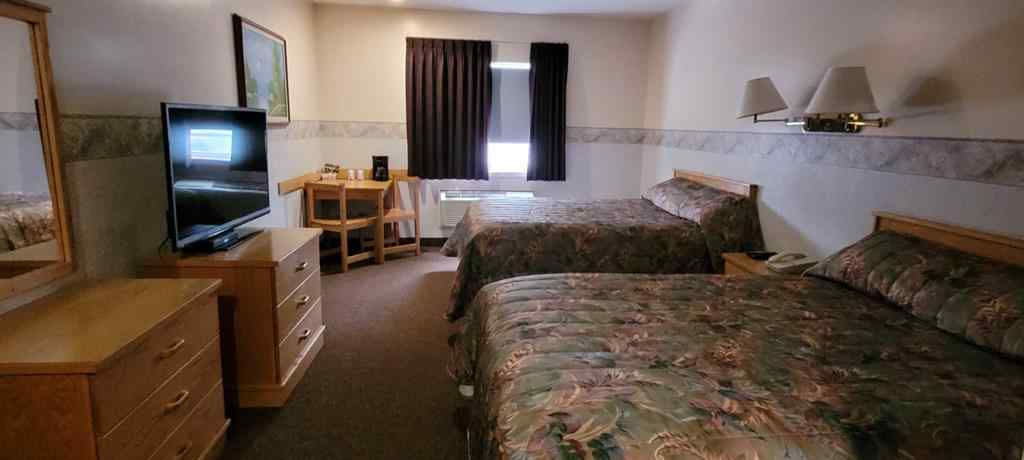 MLS® A2254645 - 806 Laut Avenue  in NONE Crossfield, Commercial
