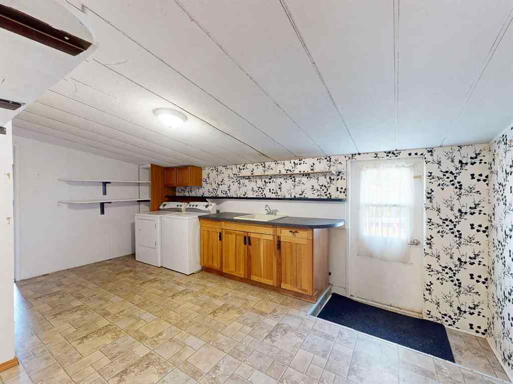 MLS® A2254649 - 43 1st Street W in NONE Orton, Residential