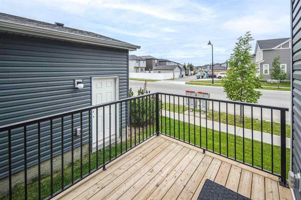 MLS® A2254650 - 8 Legacy Reach View SE in Legacy Calgary, Residential