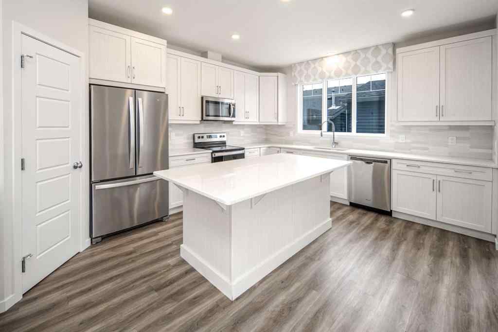 MLS® A2254650 - 8 Legacy Reach View SE in Legacy Calgary, Residential