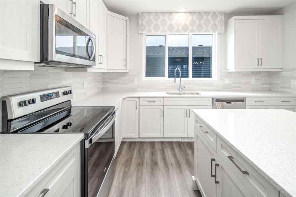 MLS® A2254650 - 8 Legacy Reach View SE in Legacy Calgary, Residential