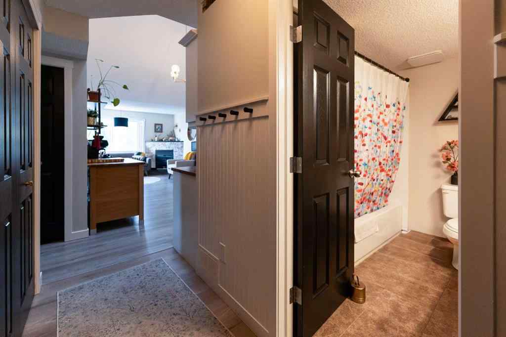 MLS® A2254651 - Unit #303 6148 Bowness Road NW in Bowness Calgary, Residential