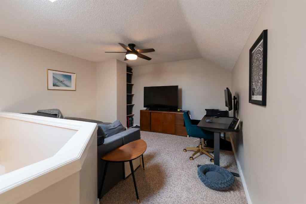 MLS® A2254651 - Unit #303 6148 Bowness Road NW in Bowness Calgary, Residential