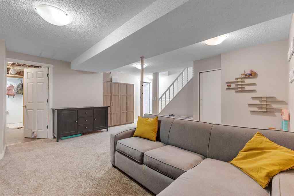 MLS® A2254653 - 187 Deerview Way SE in Deer Ridge Calgary, Residential