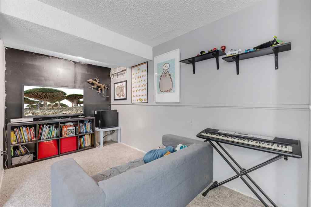 MLS® A2254653 - 187 Deerview Way SE in Deer Ridge Calgary, Residential