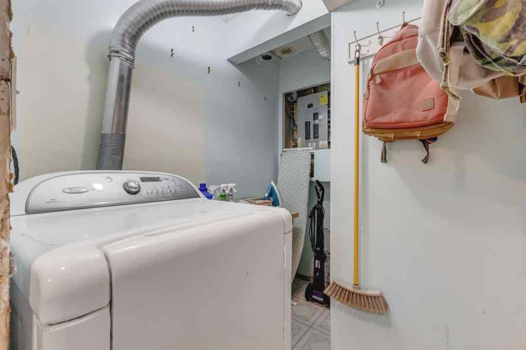 MLS® A2254653 - 187 Deerview Way SE in Deer Ridge Calgary, Residential