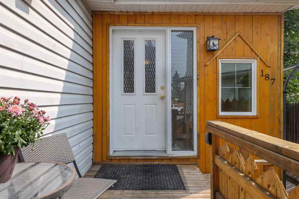 MLS® A2254653 - 187 Deerview Way SE in Deer Ridge Calgary, Residential