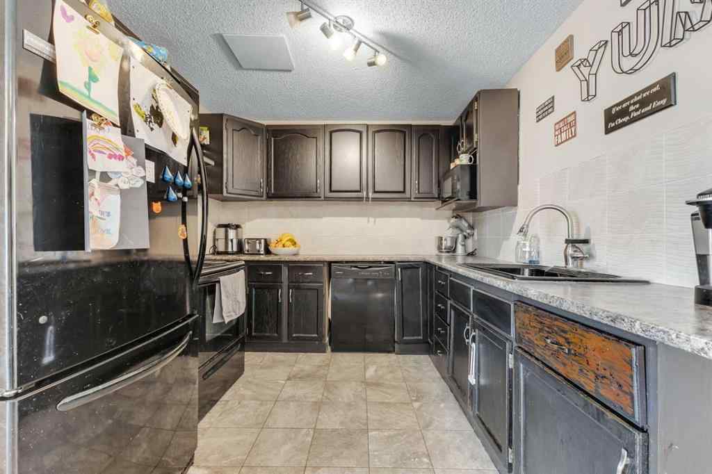MLS® A2254653 - 187 Deerview Way SE in Deer Ridge Calgary, Residential