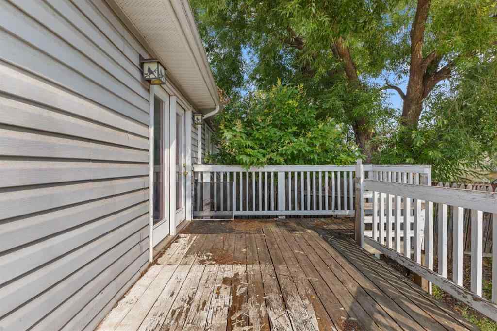 MLS® A2254653 - 187 Deerview Way SE in Deer Ridge Calgary, Residential