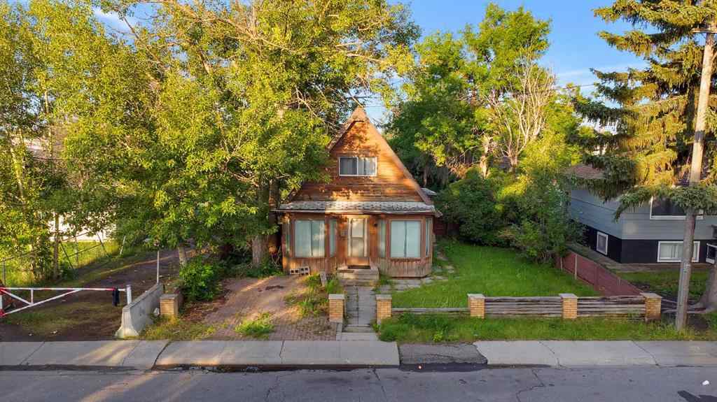 MLS® A2254657 - 1812 43 Street SE in Forest Lawn Calgary, Residential