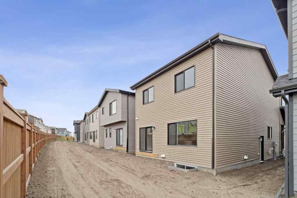 MLS® A2254658 - 10 Heartwood Villas SE in Out of Area Calgary Calgary, Residential