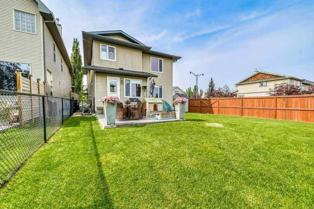 MLS® A2254661 - 4 Cougarstone Common SW in Cougar Ridge Calgary, Residential