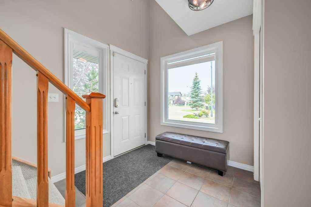 MLS® A2254661 - 4 Cougarstone Common SW in Cougar Ridge Calgary, Residential