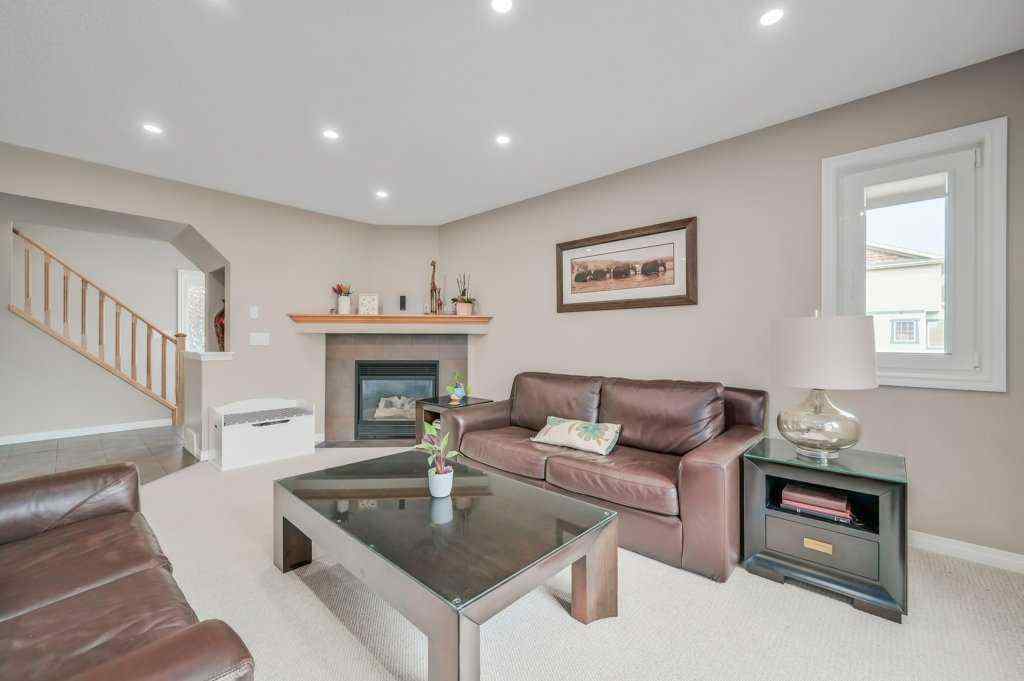 MLS® A2254661 - 4 Cougarstone Common SW in Cougar Ridge Calgary, Residential