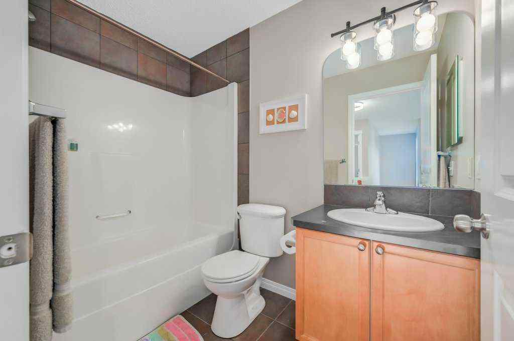 MLS® A2254661 - 4 Cougarstone Common SW in Cougar Ridge Calgary, Residential