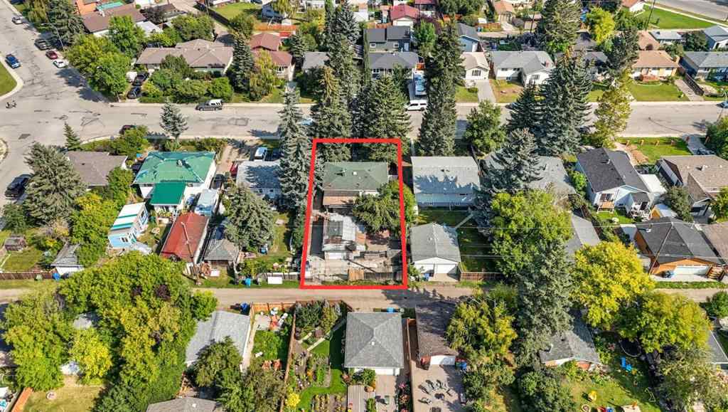 MLS® A2254662 - 7927 36 Avenue NW in Bowness Calgary, Residential