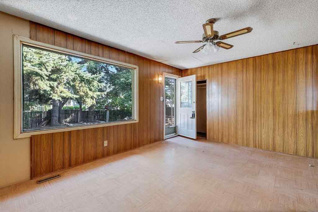 MLS® A2254662 - 7927 36 Avenue NW in Bowness Calgary, Residential