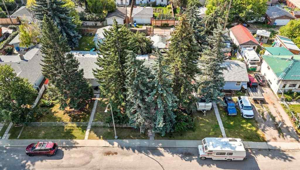 MLS® A2254662 - 7927 36 Avenue NW in Bowness Calgary, Residential