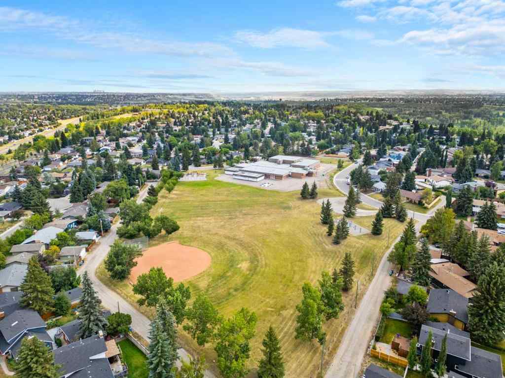 MLS® A2254664 - 33 Parkridge View SE in Parkland Calgary, Residential