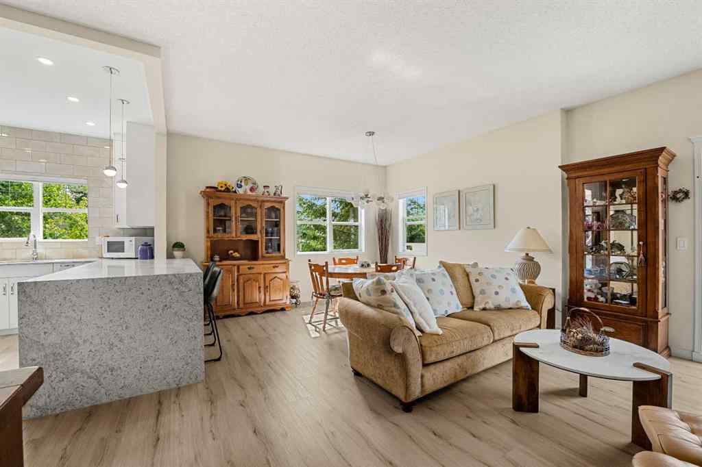 MLS® A2254664 - 33 Parkridge View SE in Parkland Calgary, Residential