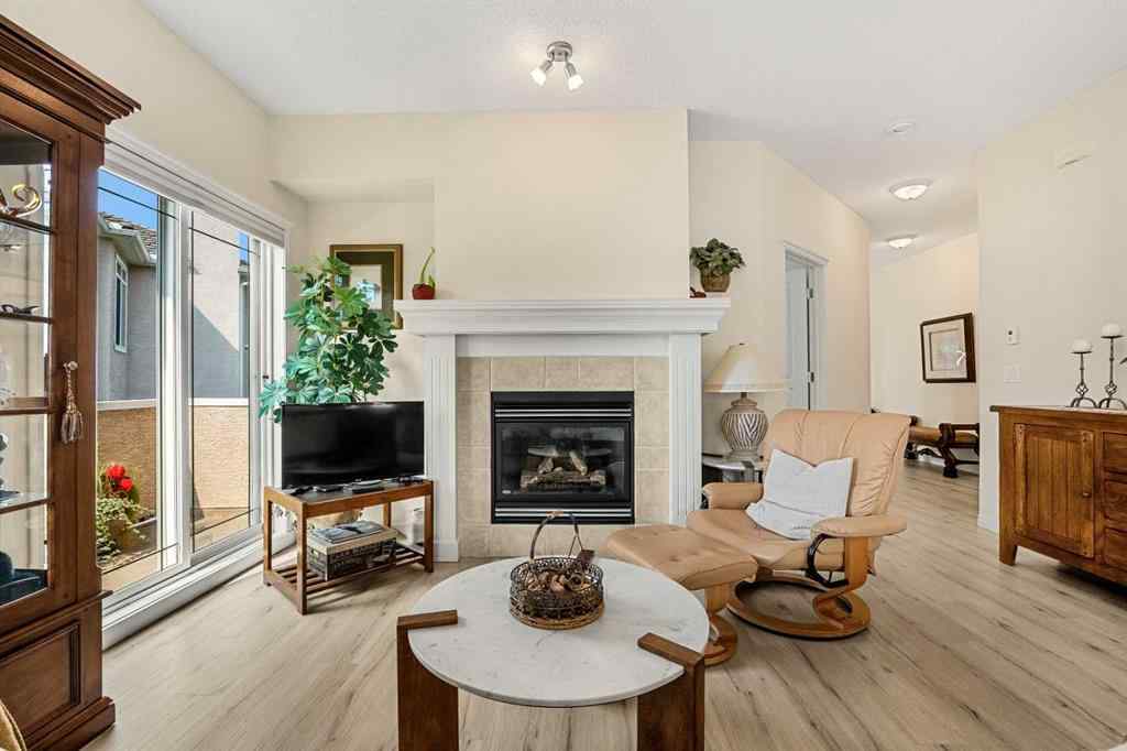 MLS® A2254664 - 33 Parkridge View SE in Parkland Calgary, Residential