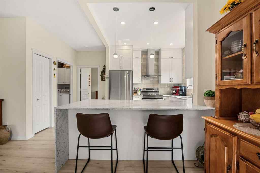 MLS® A2254664 - 33 Parkridge View SE in Parkland Calgary, Residential