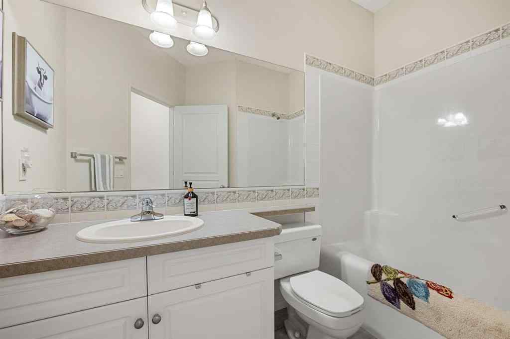 MLS® A2254664 - 33 Parkridge View SE in Parkland Calgary, Residential