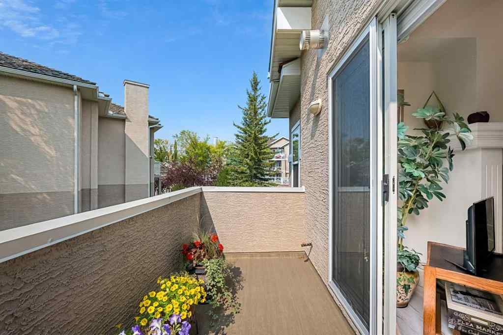 MLS® A2254664 - 33 Parkridge View SE in Parkland Calgary, Residential