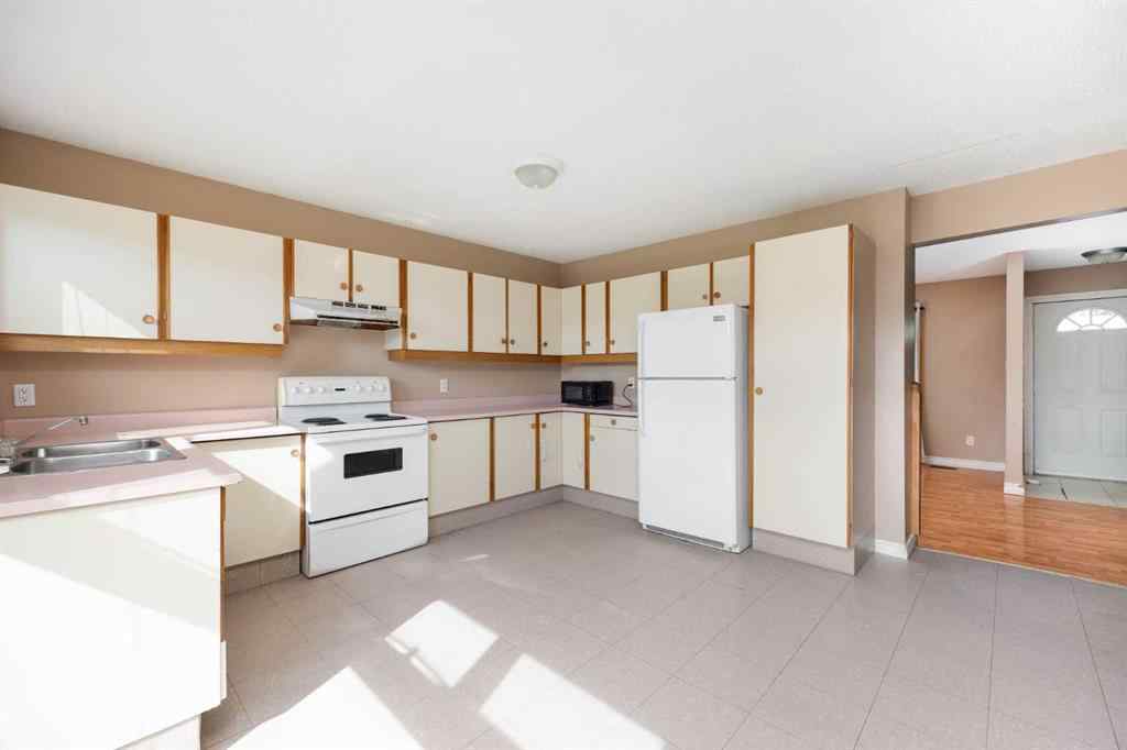 MLS® A2254666 - 103 Grayling Crescent  in Grayling Terrace Fort McMurray, Residential