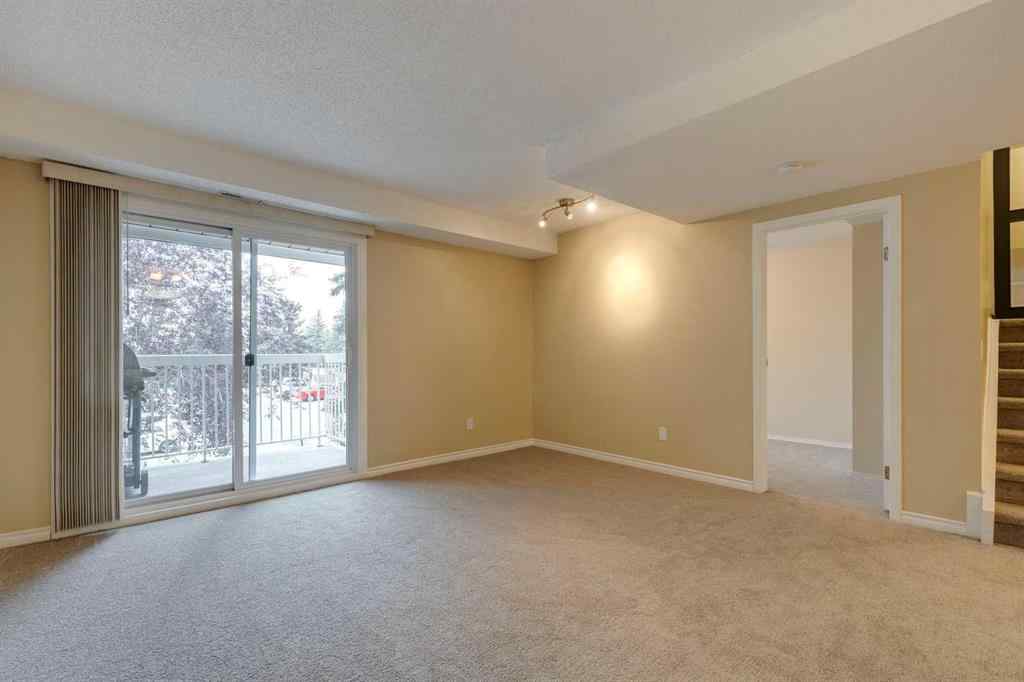 MLS® A2254669 - Unit #5 3015 51 Street SW in Glenbrook Calgary, Residential