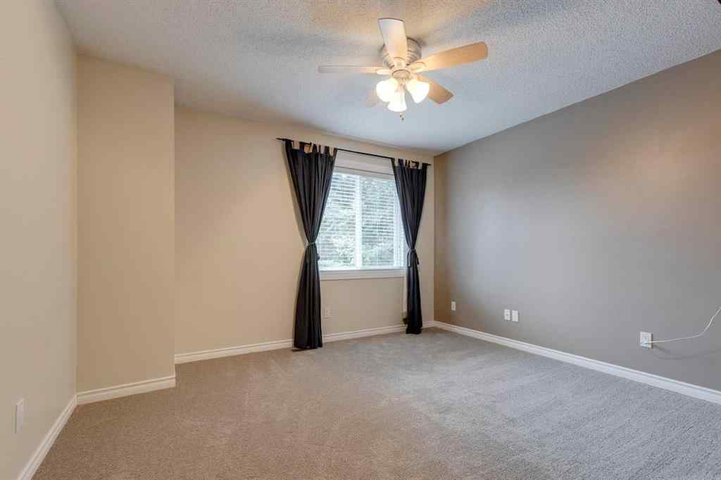 MLS® A2254669 - Unit #5 3015 51 Street SW in Glenbrook Calgary, Residential