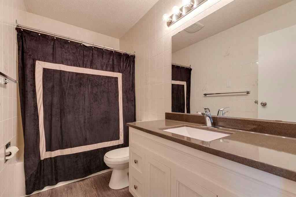 MLS® A2254669 - Unit #5 3015 51 Street SW in Glenbrook Calgary, Residential