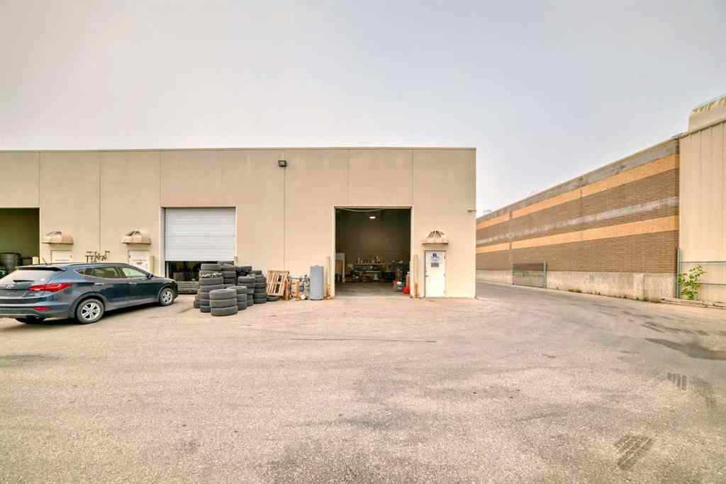 MLS® A2254671 - 2181 Pegasus Way NE in Pegasus Calgary, Commercial