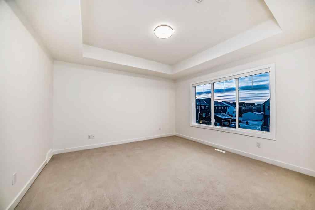 MLS® A2254673 - 674 Rangeview Street SE in Rangeview Calgary, Residential