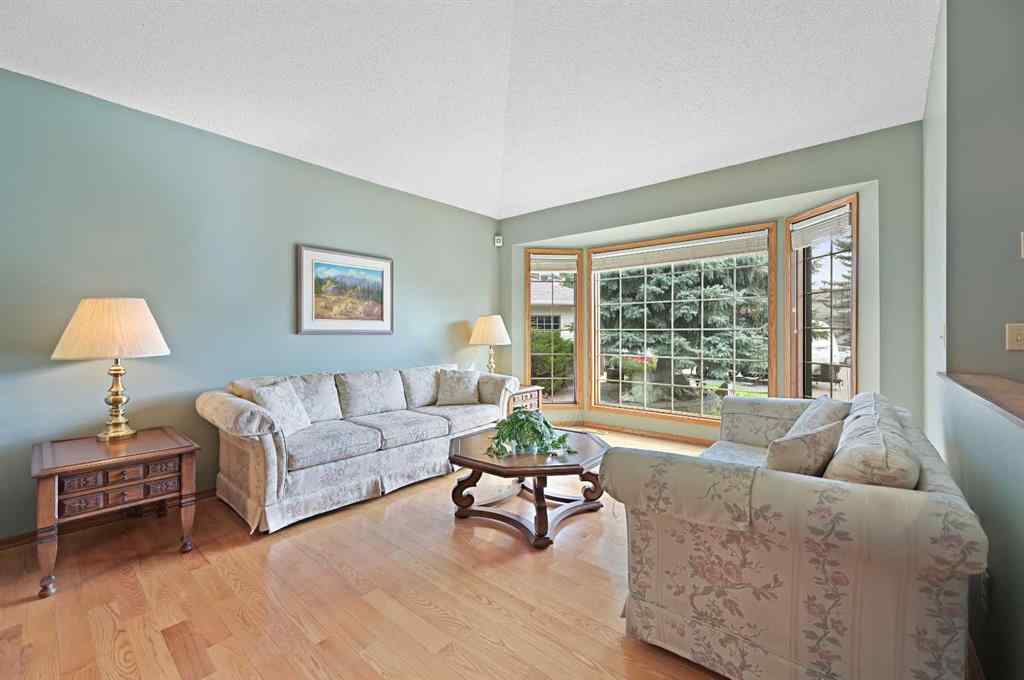 MLS® A2254677 - 127 Douglasbank Court SE in Douglasdale/Glen Calgary, Residential