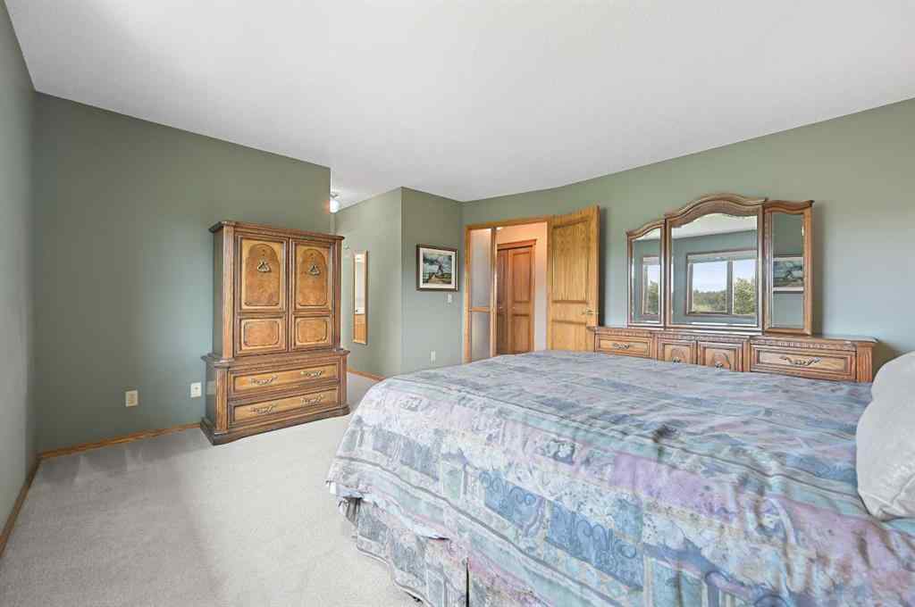 MLS® A2254677 - 127 Douglasbank Court SE in Douglasdale/Glen Calgary, Residential