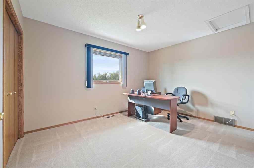 MLS® A2254677 - 127 Douglasbank Court SE in Douglasdale/Glen Calgary, Residential
