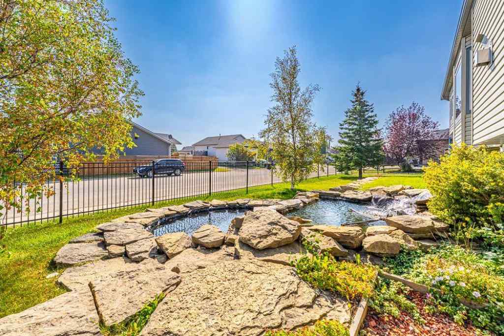 MLS® A2254682 - 1015 Carriage Lane Drive  in NONE Carstairs, Residential