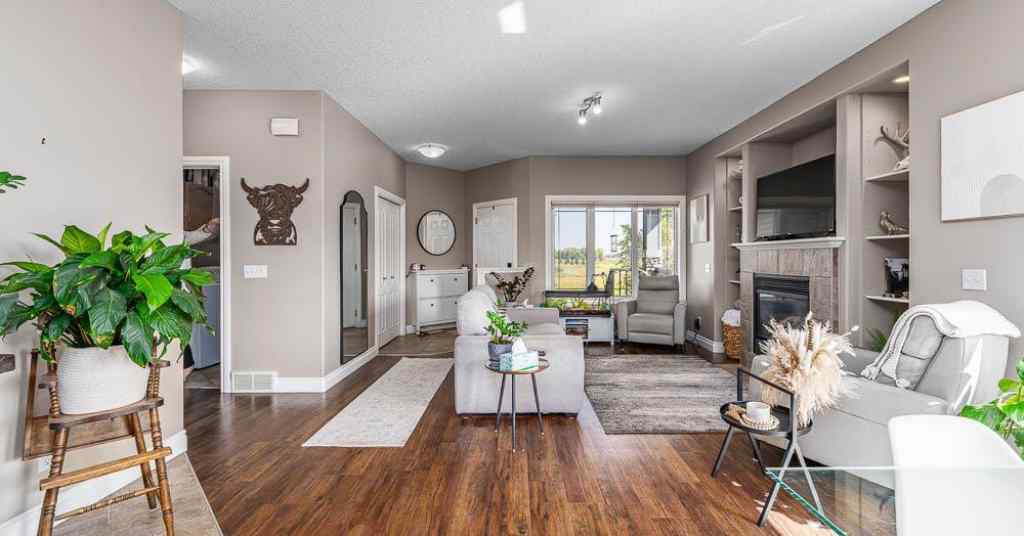 MLS® A2254682 - 1015 Carriage Lane Drive  in NONE Carstairs, Residential